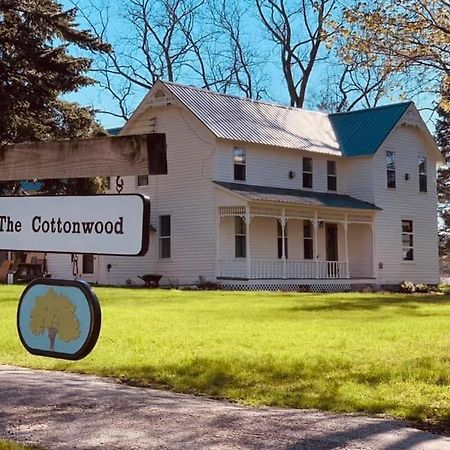 The Cottonwood Inn B&B Empire Exteriör bild